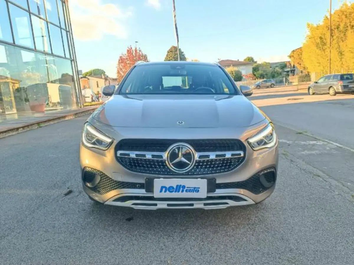 Mercedes-Benz GLA SUV usata a Pisa (10)