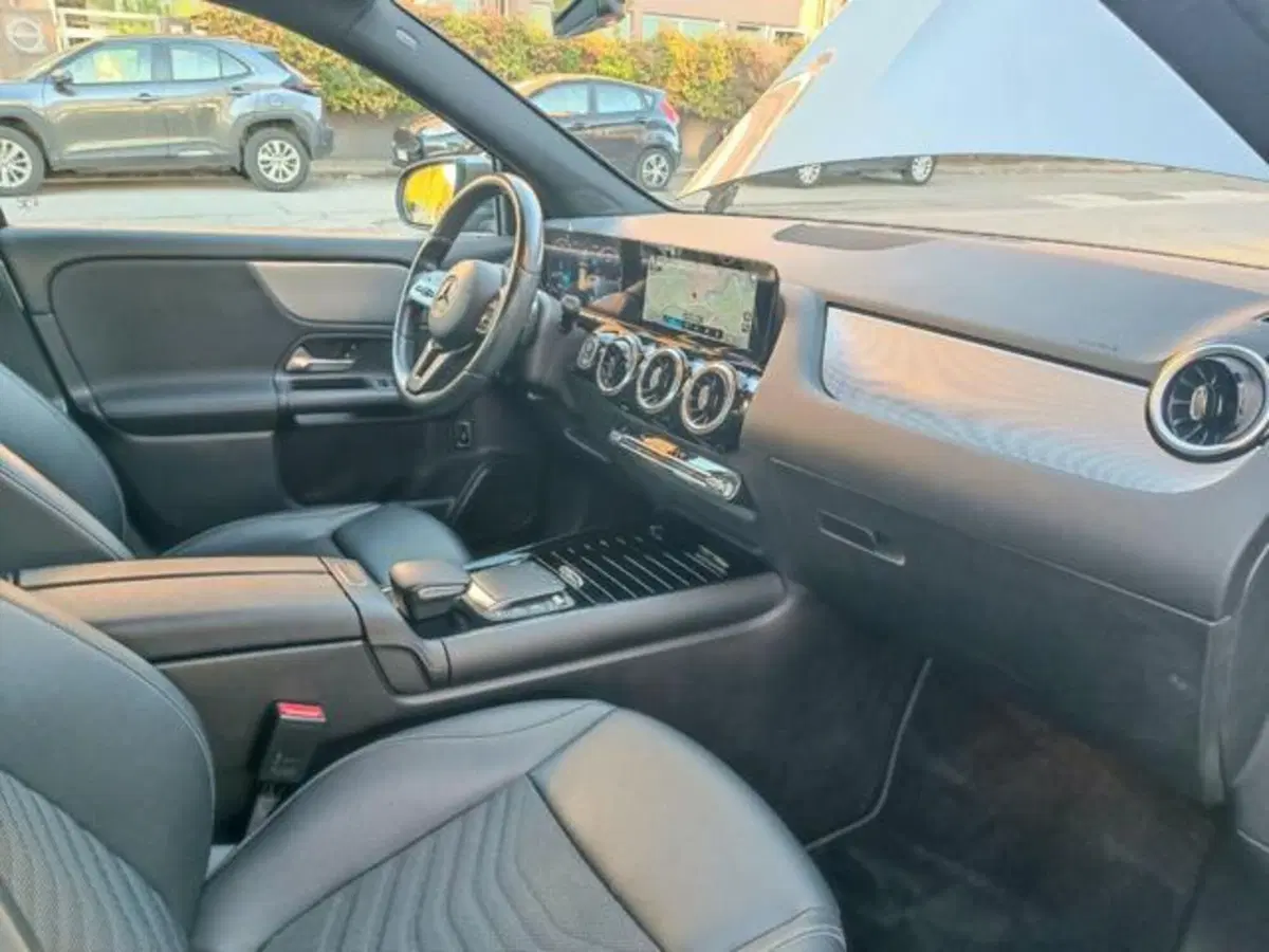 Mercedes-Benz GLA SUV usata a Pisa (11)