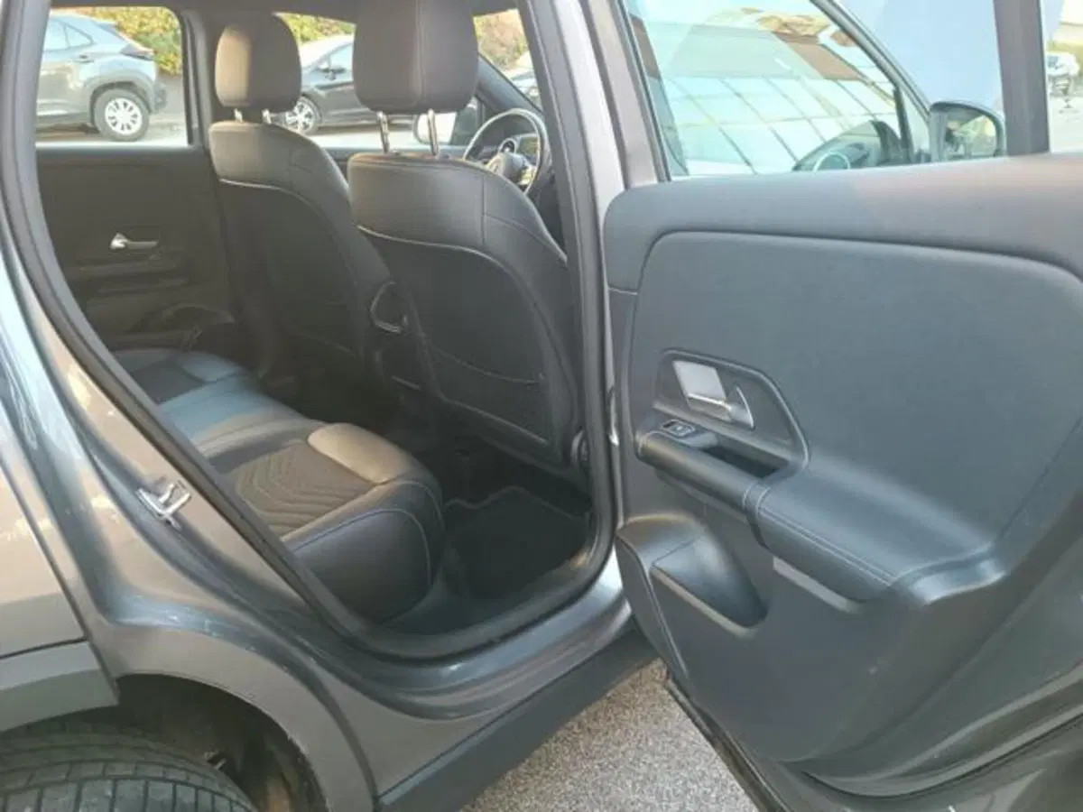 Mercedes-Benz GLA SUV usata a Pisa (12)