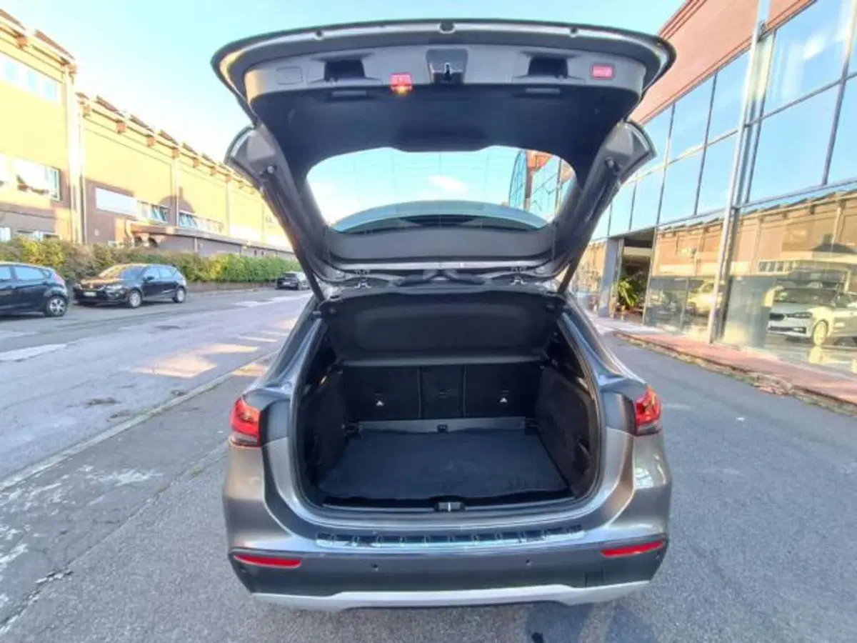 Mercedes-Benz GLA SUV usata a Pisa (14)