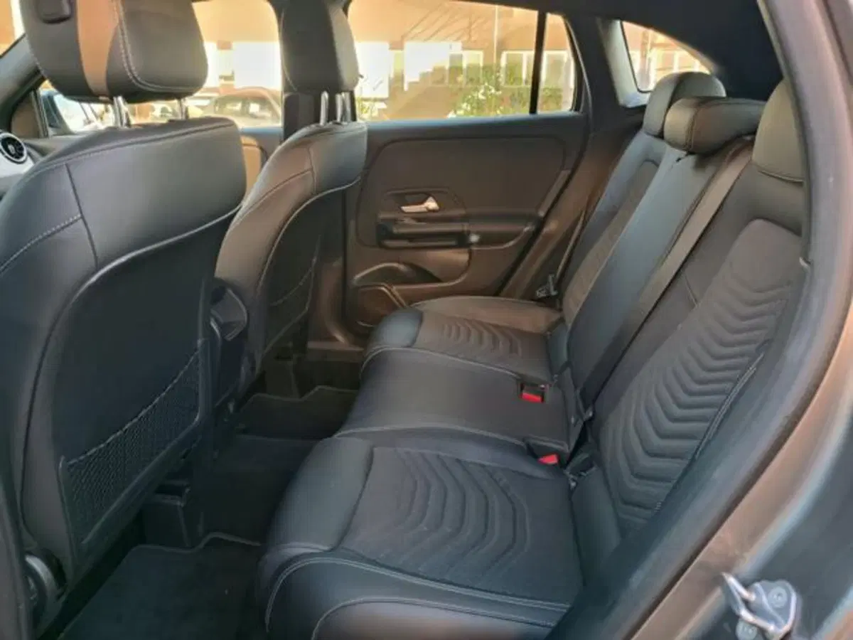 Mercedes-Benz GLA SUV usata a Pisa (16)
