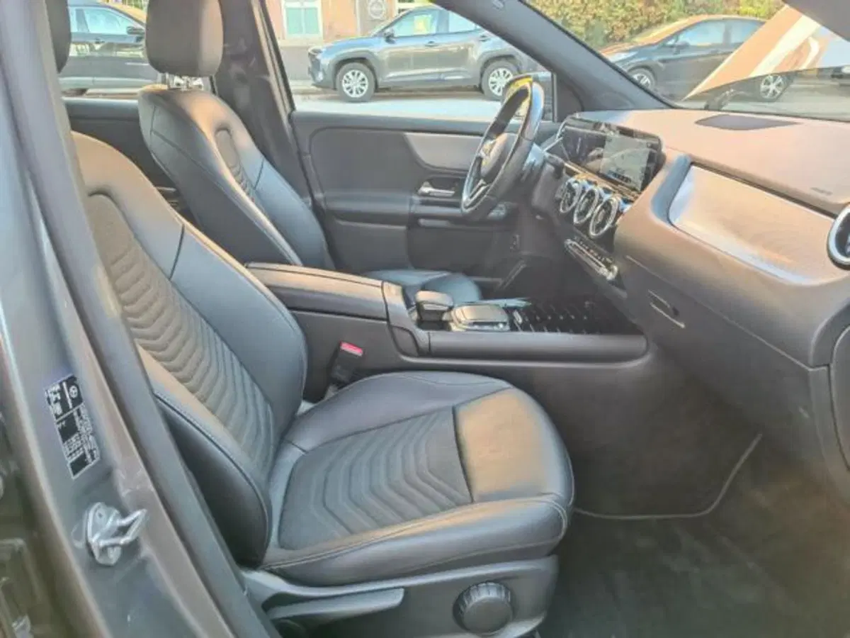 Mercedes-Benz GLA SUV usata a Pisa (17)
