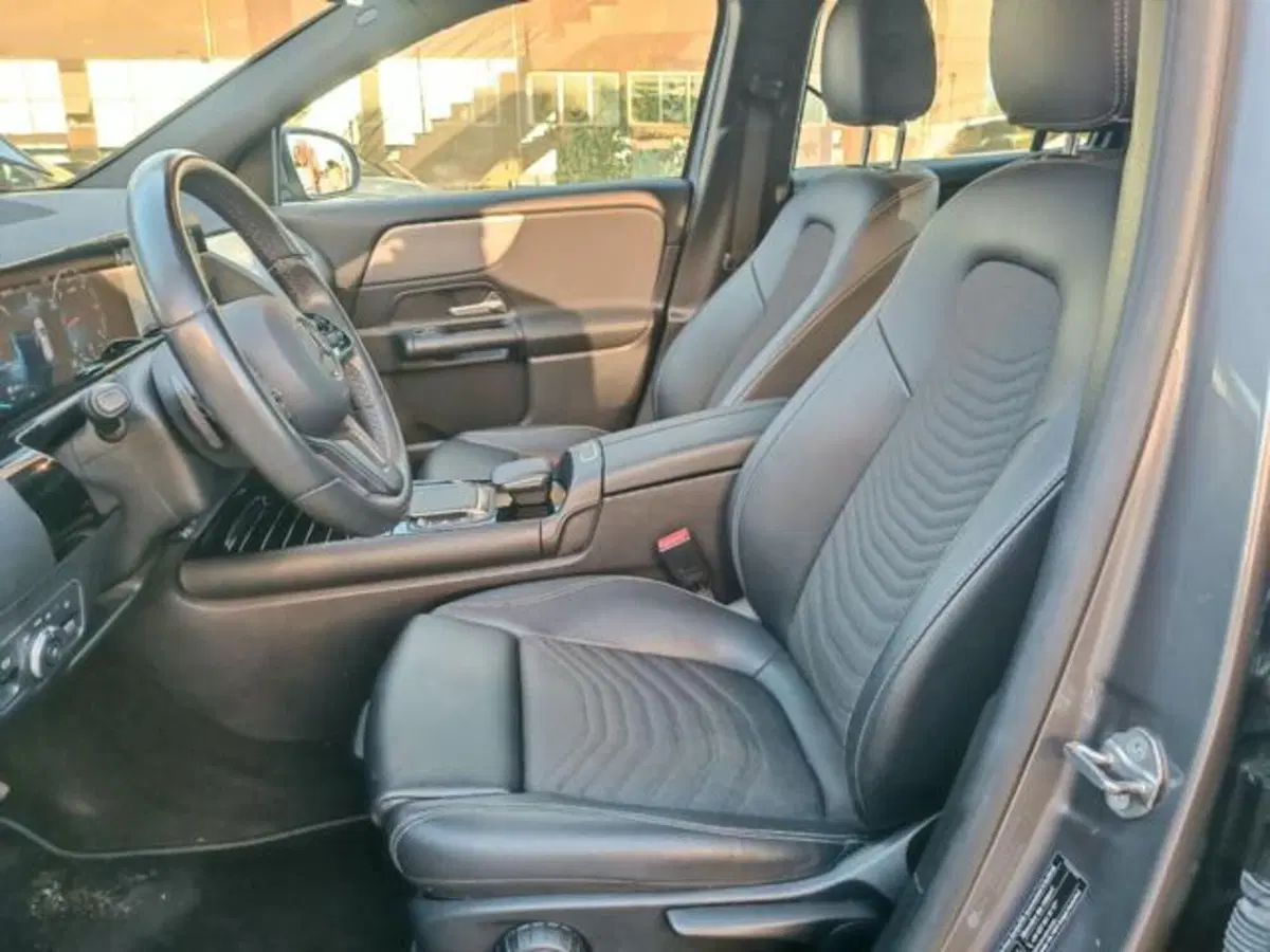 Mercedes-Benz GLA SUV usata a Pisa (18)