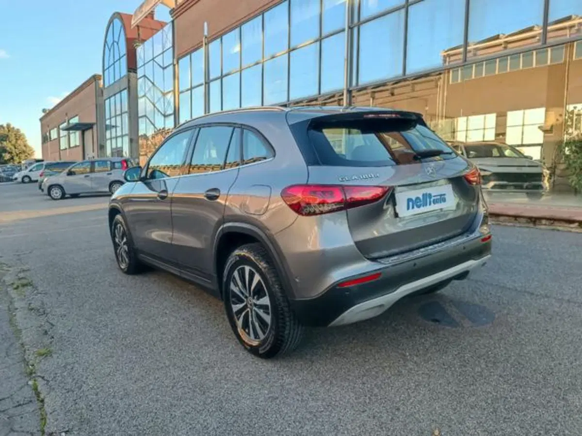 Mercedes-Benz GLA SUV usata a Pisa (2)