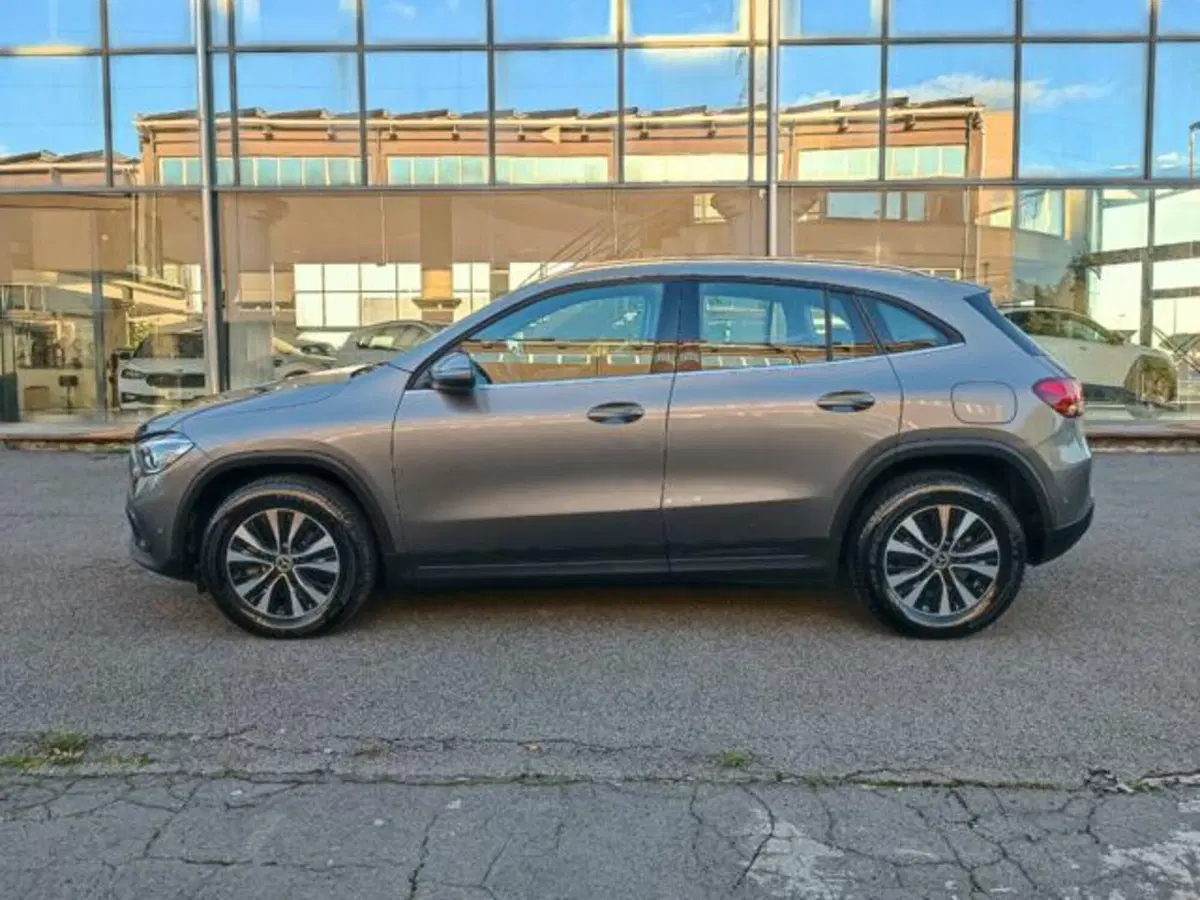 Mercedes-Benz GLA SUV usata a Pisa (3)