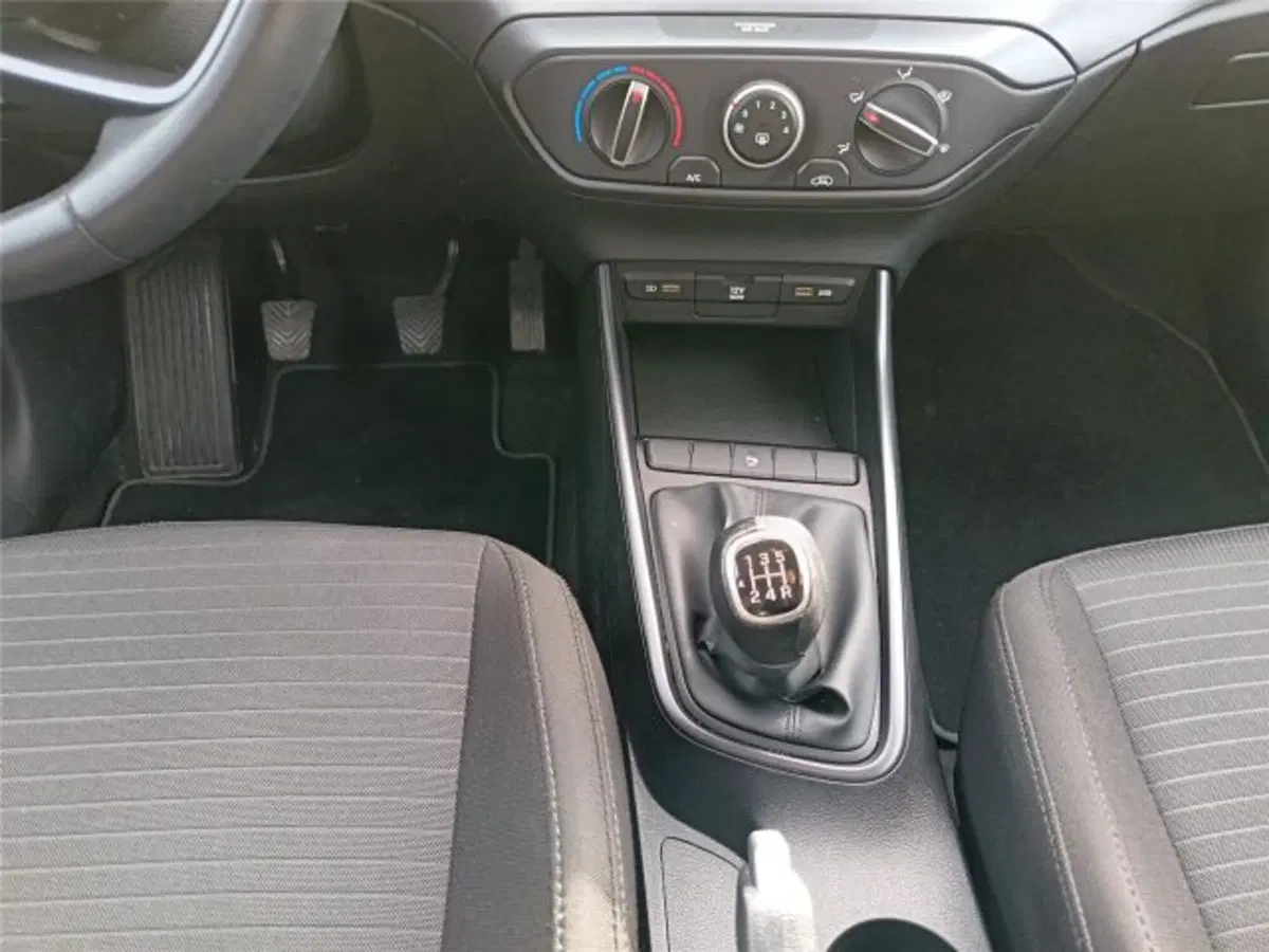 Hyundai i20 usata a Bari (18)