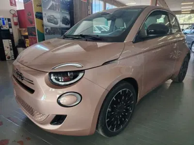 Fiat 500 1.0 hybrid Icon nuova a Cesena