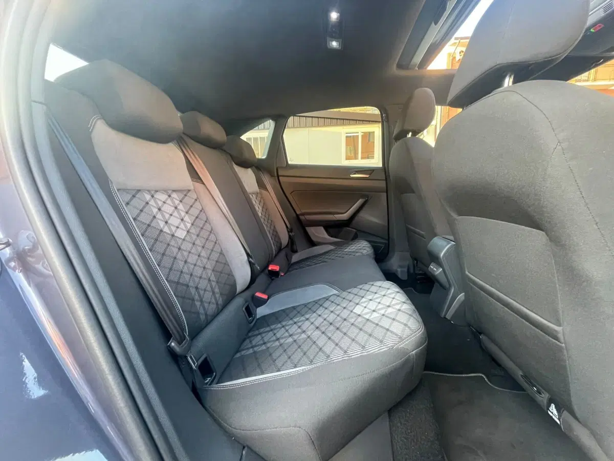 Volkswagen Taigo usata a Messina (11)