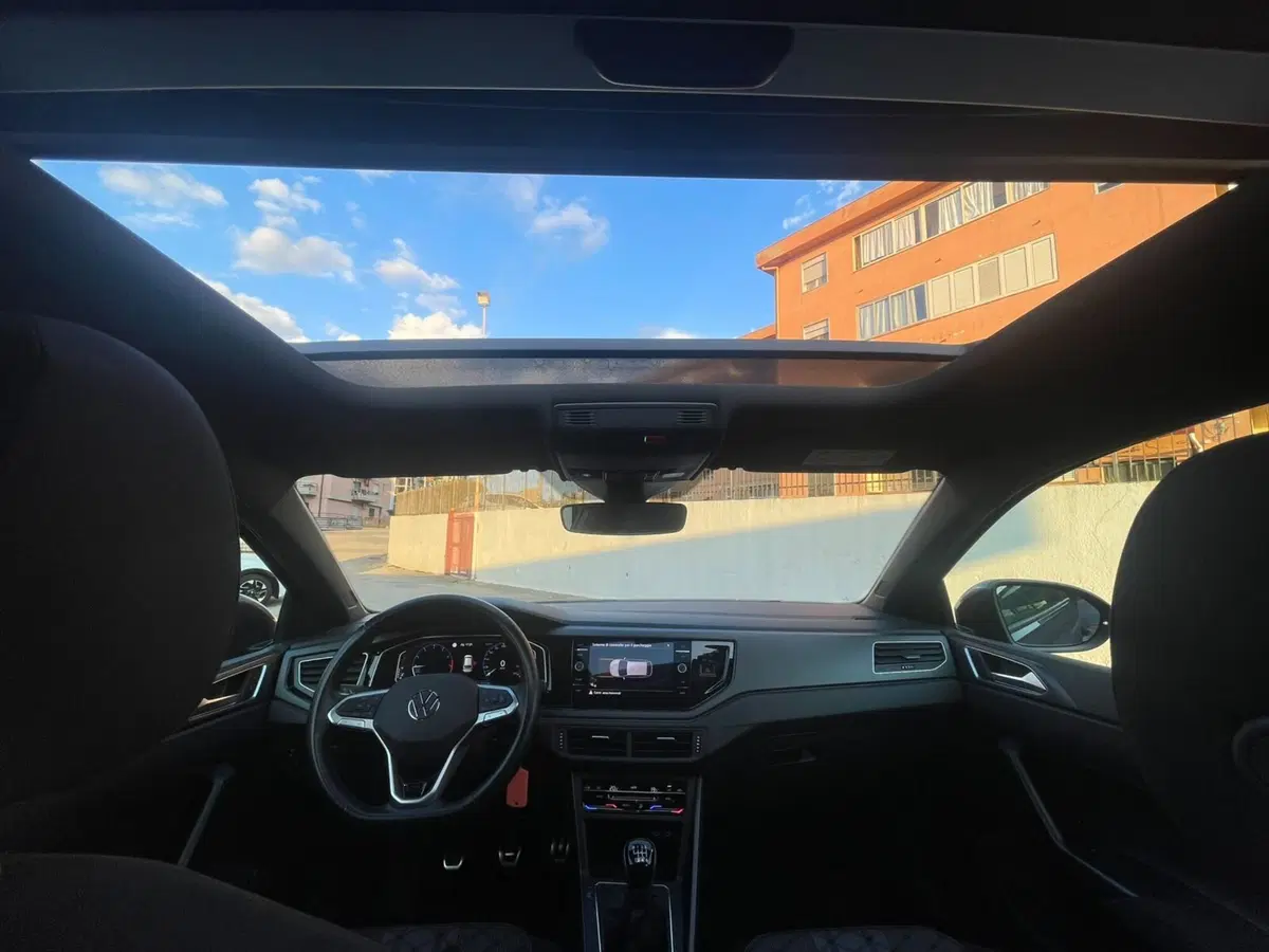 Volkswagen Taigo usata a Messina (15)