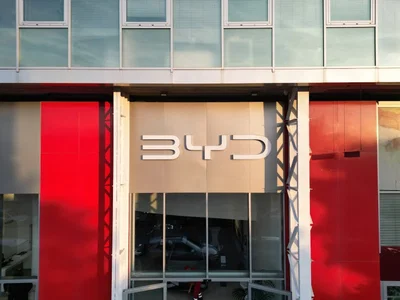 Autouno Napoli - BYD Brin